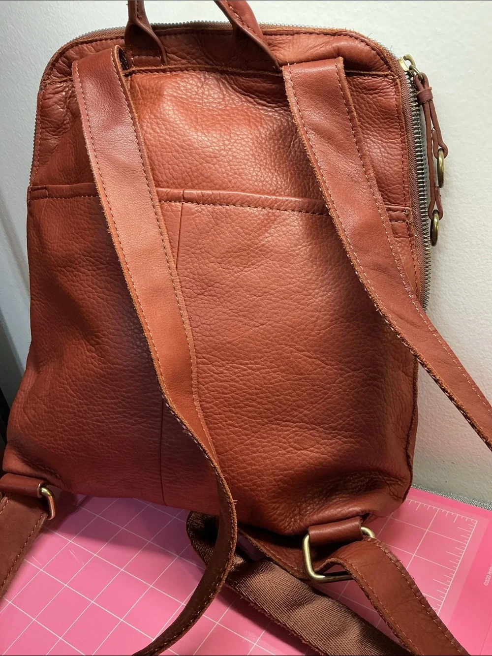 American leather Co backpack - Picture 3 of 14